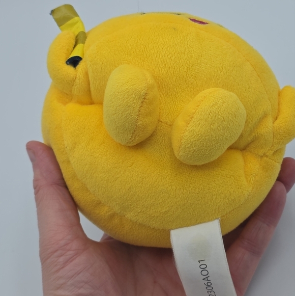 Shopkins Cindy Bon Cinnamon Bun Plush - Picture 5 of 8